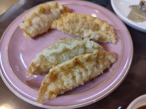 Kimchi dumplings  #Veganuary at Oh Se Gae Hyang - 오세계향 in Seoul