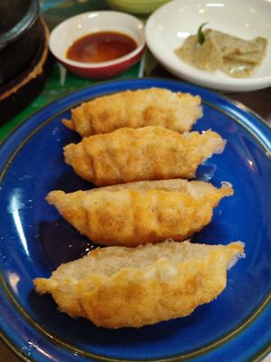 Kimchi dumplings at Oh Se Gae Hyang - 오세계향 in Seoul