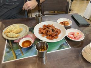 Chicken and dumplings   at Oh Se Gae Hyang - 오세계향 in Seoul