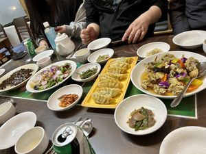 Delicious food which just kept coming!    at Oh Se Gae Hyang - 오세계향 in Seoul