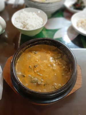 Ugeogeoji Soyangtang at Oh Se Gae Hyang - 오세계향 in Seoul