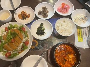 Chicken cutlet, tofu stew, and many side dishes   at Oh Se Gae Hyang - 오세계향 in Seoul