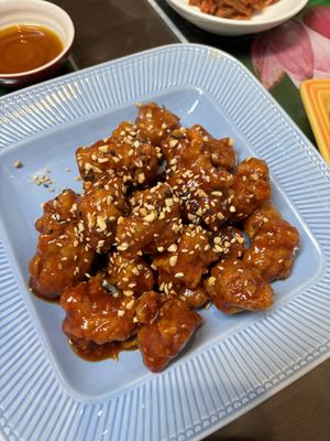 AOSOANDOSKS FRIED CHICKEN  at Oh Se Gae Hyang - 오세계향 in Seoul