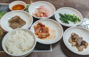 Sides at Oh Se Gae Hyang - 오세계향 in Seoul