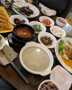 Lunch at Oh Se Gae Hyang - 오세계향 in Seoul