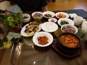 Plenty of vegan food at Oh Se Gae Hyang - 오세계향 in Seoul
