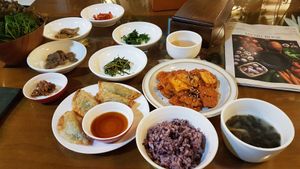 Korean bbq at Oh Se Gae Hyang - 오세계향 in Seoul
