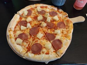 Vegane Pizza Hawai at Pizzeria Nero in Bielefeld