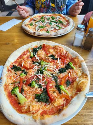  at Pizzeria Nero in Bielefeld