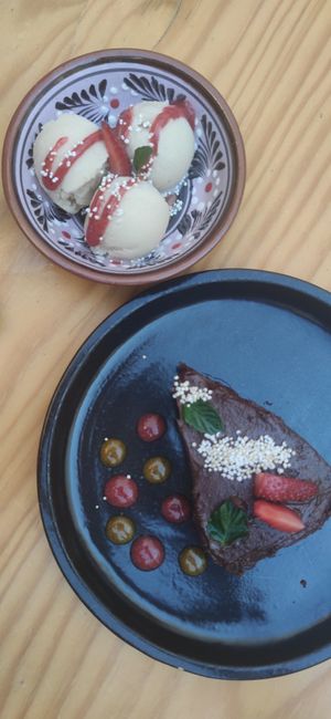 Helado de leche quemada y selva negra at Hierba Dulce in Oaxaca