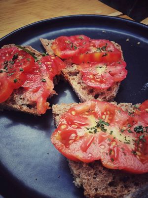 tapas de tomatos at Hierba Dulce in Oaxaca