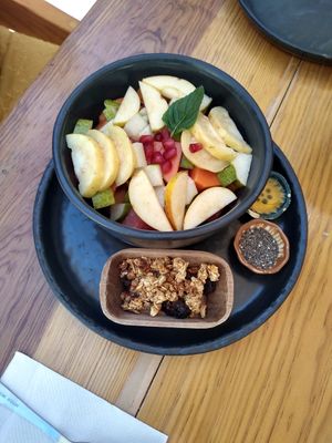 Plato de fruta at Hierba Dulce in Oaxaca