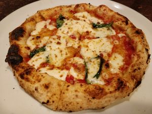 20cm Margherita
(tomato sauce, basil, mozzarella) at Bambino in Niigata