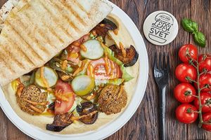 vegan hummus at Hummus and Couscous Bar - Aupark Mall in Bratislava