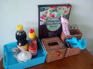 стол at Phap Duyen Mon An Chay in Mui Ne