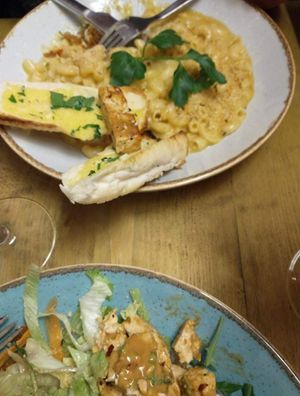 Mac n cheese at Seeds for the Soul in Edinburgh