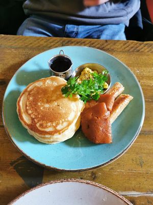 Breakfast pancakes at Seeds for the Soul in Edinburgh