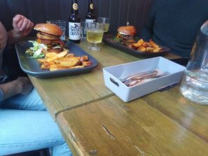 More burgers at Seeds for the Soul in Edinburgh