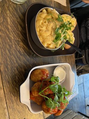 Starter Mac and Cheese and Buffalo Cauliflower   at Seeds for the Soul in Edinburgh