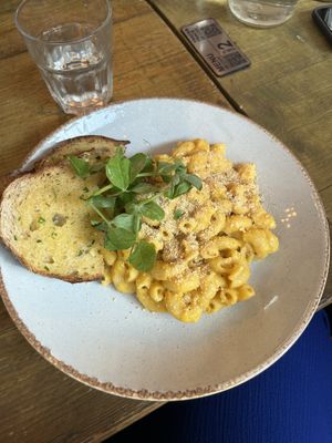 Mac and cheese  at Seeds for the Soul in Edinburgh