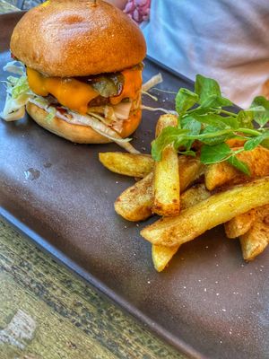 Cheese burger   at Seeds for the Soul in Edinburgh