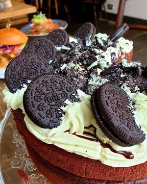Mint Oreo sponge  at Seeds for the Soul in Edinburgh