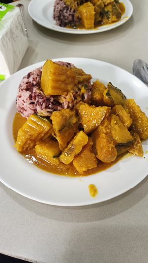 Pumpkin curry with red rice at T&I Tien Sin in Pattaya