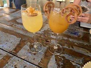 Mimosa (15.000 COP) and Caipirinha (25.000 COP) at Justo Restaurant in Medellin