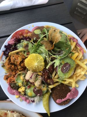 Vegan falafel dish  at Nusslocher Döner-Pizzeria in Nussloch