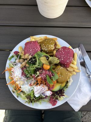 Falafel Teller at Nusslocher Döner-Pizzeria in Nussloch