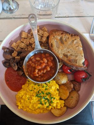 Vegan Brekkie (175 SEK) - 3.5/5 at STHLM Brunch Club in Stockholm