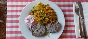 Riso all orientale e burgher at Naturangolo di Alessandro Mandelli in Osnago