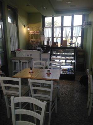 Small and familiar inside at Naturangolo di Alessandro Mandelli in Osnago