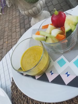 Veggies with mustard sauce dip at Naturangolo di Alessandro Mandelli in Osnago