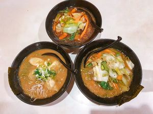 Lamen de Legumes com caldo de misso, de Legumes com caldo de Shoyu (opção vegetariana) e de Guioza com caldo de Curry at Hinode in Sao Paulo