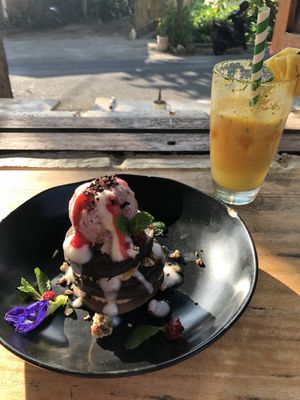 pancakes at Two Trees Eatery in Tibubeneng