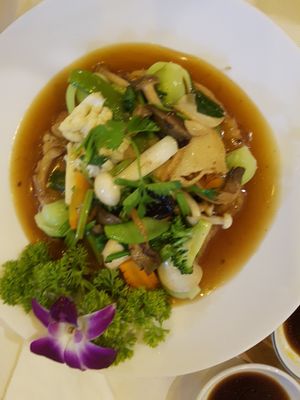 Crispy rice noodles at Luly Am Thuc Chay in Ho Chi Minh City