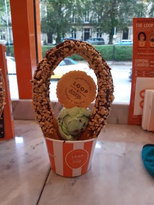 Vegan icecream at Loop & Scoop in Glasgow