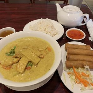 Yellow Curry Tofu  at Da Nang Restaurant in Olympia
