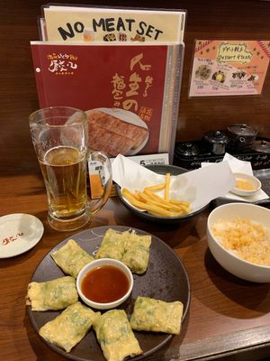 Vegan Gyoza, fries and beer (set) at Chao Chao Gyoza Shijo-Kawaramachi in Kyoto