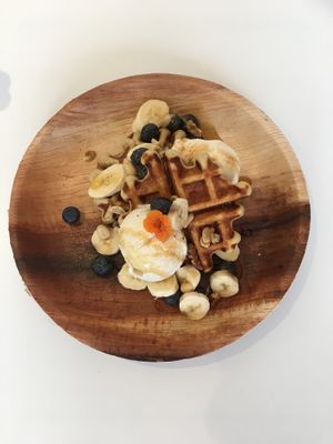 Buckwheat waffles with maple syrup and mixed fruit at BBVegan in Chichester