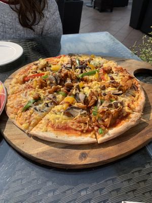 Texas BBQ pulled jackfruit vegan pizza - unique and amazing  at Hemingway's By The Bay in Outlying Islands