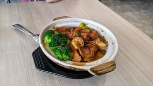 Claypot Hericium Rice at D'life 蔬食 - Toa Payoh  in Central Singapore
