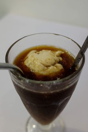 Ice cream coffee float at 覓 Meet Vegan / 蔬食.小時光  in Kaohsiung