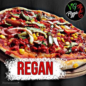 REGAN RUSSELL chorizo de soya granitos de elote jamón vg aguacate y rajas de chile at VG Pizza in Mexico City