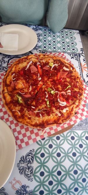  at VG Pizza in Mexico City