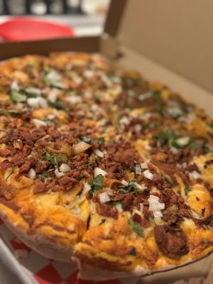 This is how my pizza was presented to me  😋  #Veganuary at VG Pizza in Mexico City