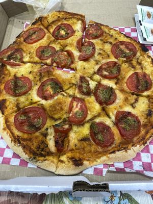 Margarita Pizza Vegana 🌱   at VG Pizza in Mexico City