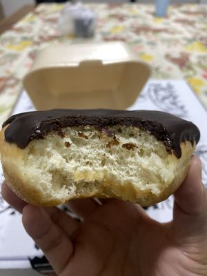 Dona vegana - fluffy y delicious 😋💖✨🍩  at VG Pizza in Mexico City