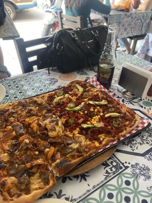 pizza big veggie  at VG Pizza in Mexico City